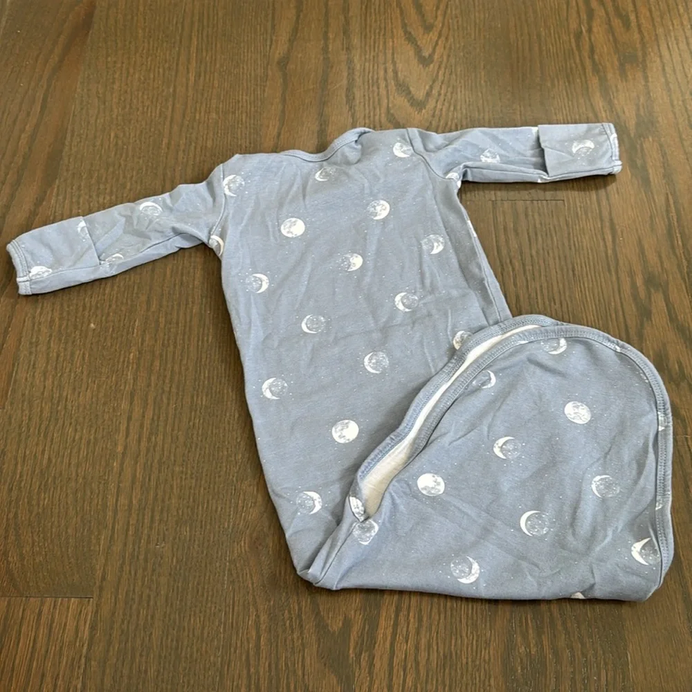 aden + anais Moon Print Knotted Gown & Hat Set Baby 0-3M Blue